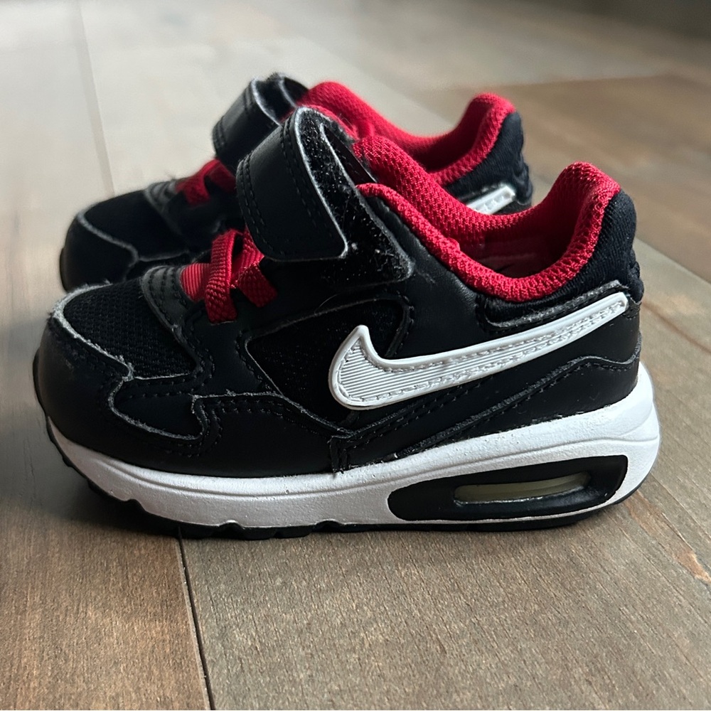 Nike Air Max ST